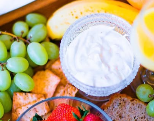 Illustration zum Thema Ernährung im Wochenbett